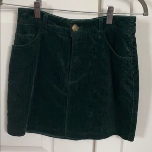 F21 DARK GREEN CORDUROY MINI SKIRT